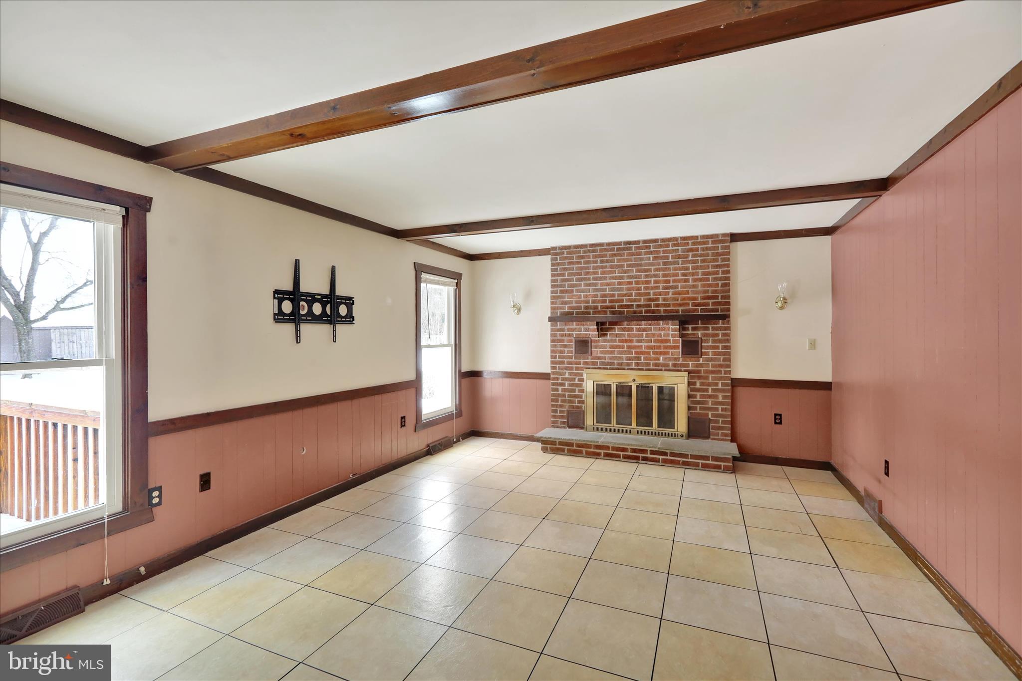 438 Coach House Lane Lititz, PA 17543 - Photo 6 of 47 Living Room