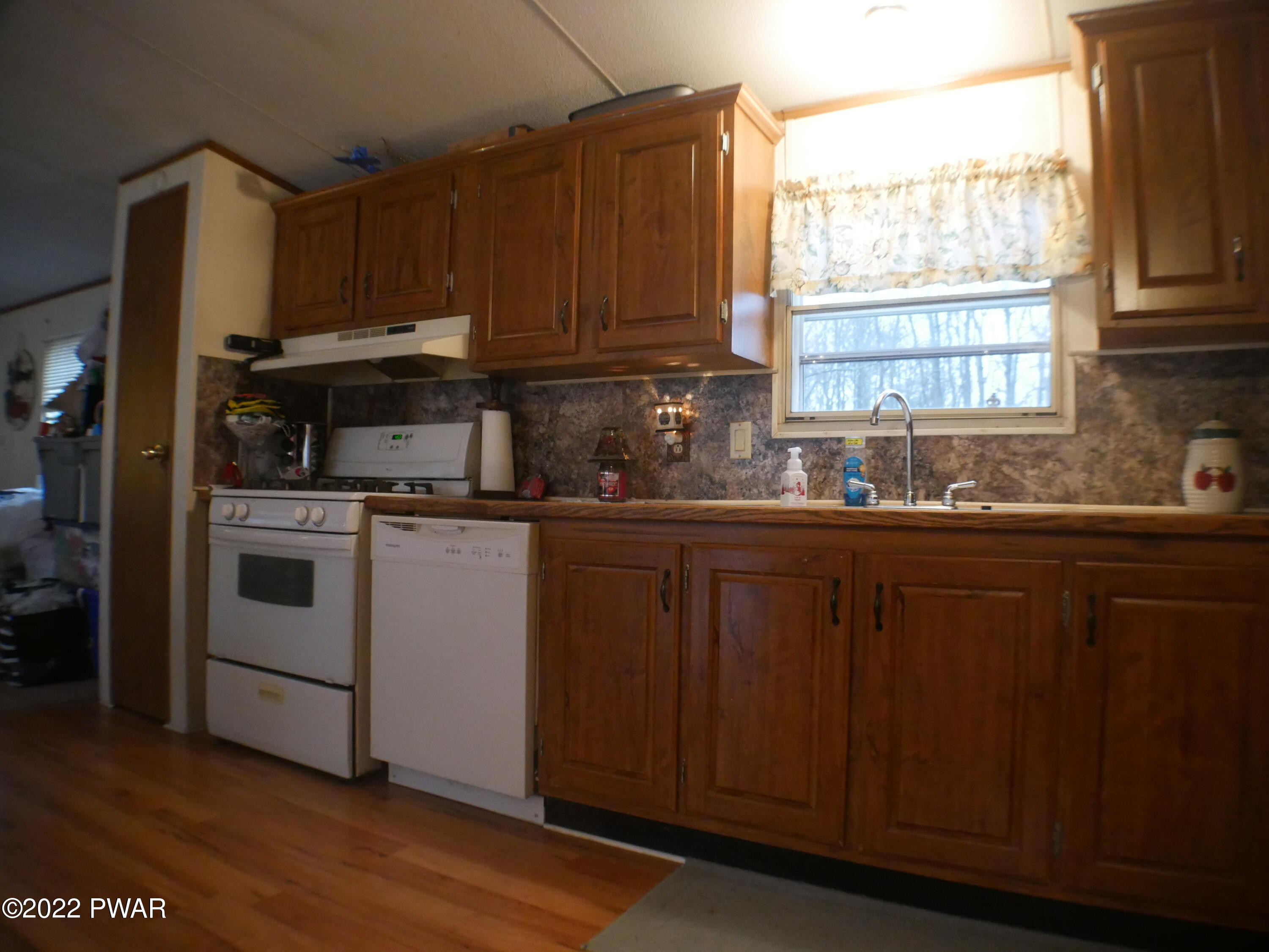 4156 Lakeview Road Susquehanna, PA 18847 - Photo 5 of 18 Kitchen