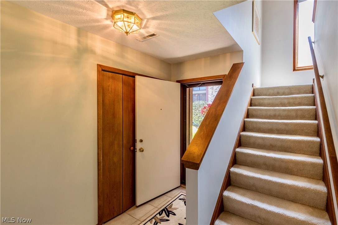 22536 Center Ridge Road, Unit A Rocky River, OH 44116 - Photo 3 of 20