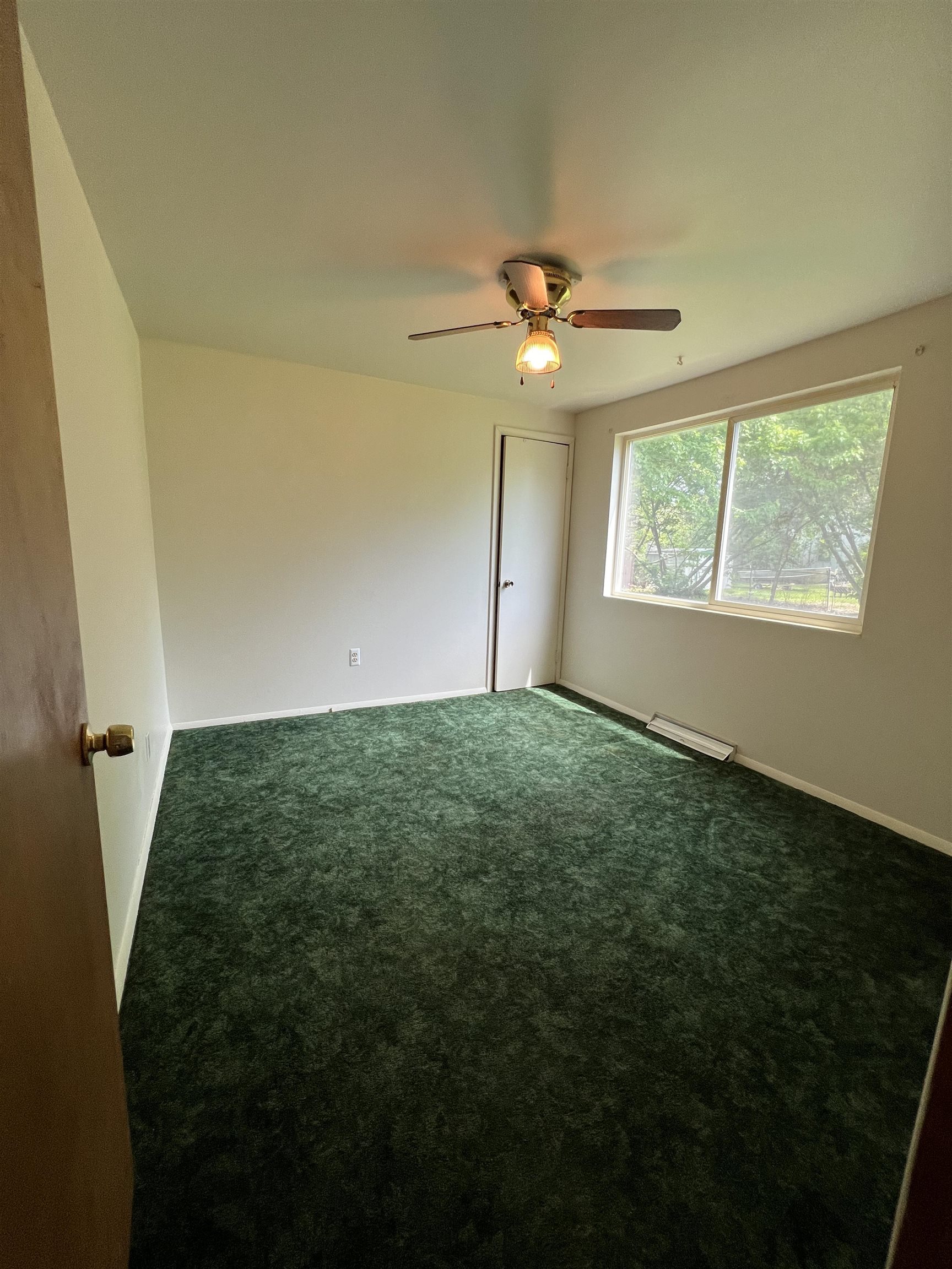 2101 East Judd Road Burton, MI 48529 - Photo 22 of 30