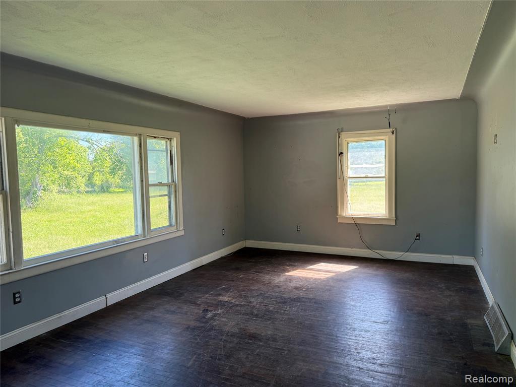 10323 Halsey Road Grand Blanc, MI 48439 - Photo 8 of 18