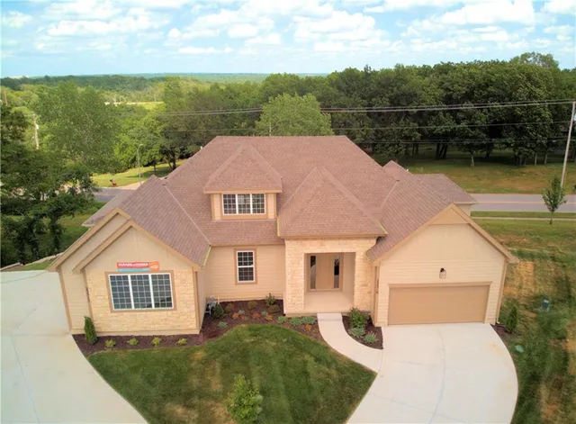 $499,900 | 22310 West 76th Street, Shawnee, KS 66227