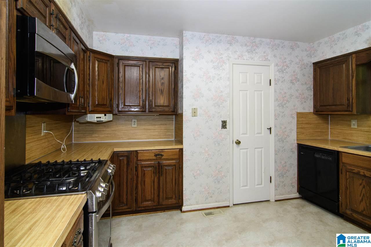366 Signal Trail Pelham, AL 35124 - Photo 18 of 50