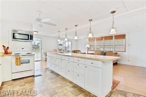 463 Riviera Boulevard West Naples, FL 34112 - Photo 6 of 23 Gallery Image 6