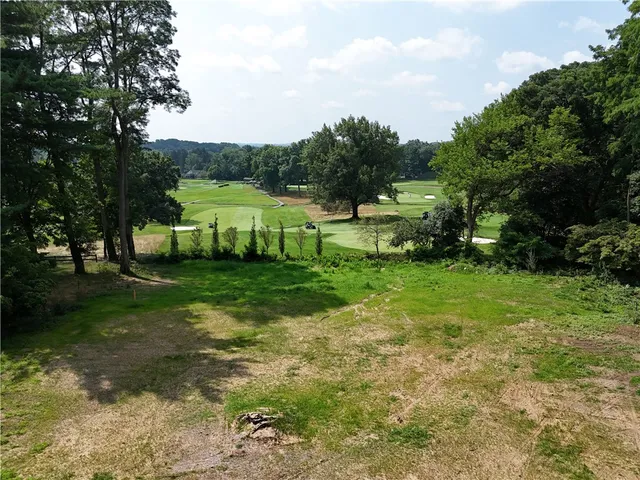 $901,000 | 12 Elmwood Hill Lane, Brighton, NY 14610