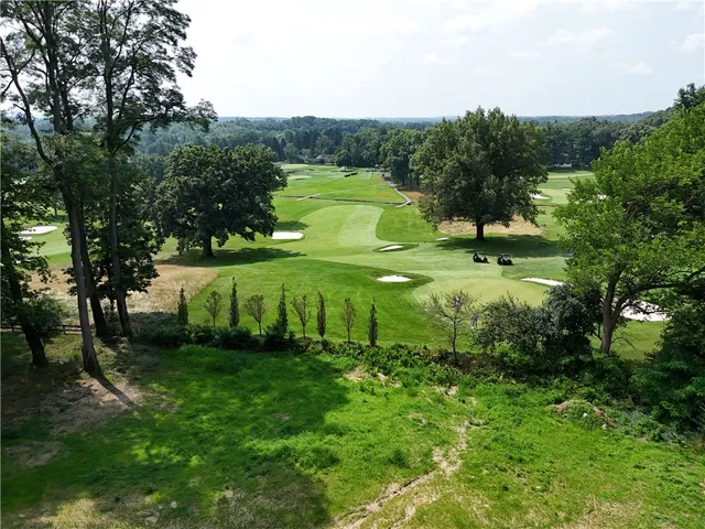 $901,000 | 12 Elmwood Hill Lane, Brighton, NY 14610