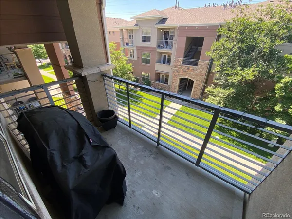 $2,400 | 8123 West 51st Place, Unit 303, Arvada, CO 80002