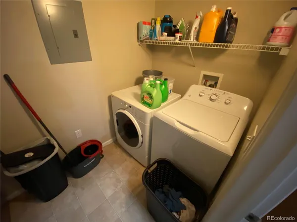 $2,400 | 8123 West 51st Place, Unit 303, Arvada, CO 80002