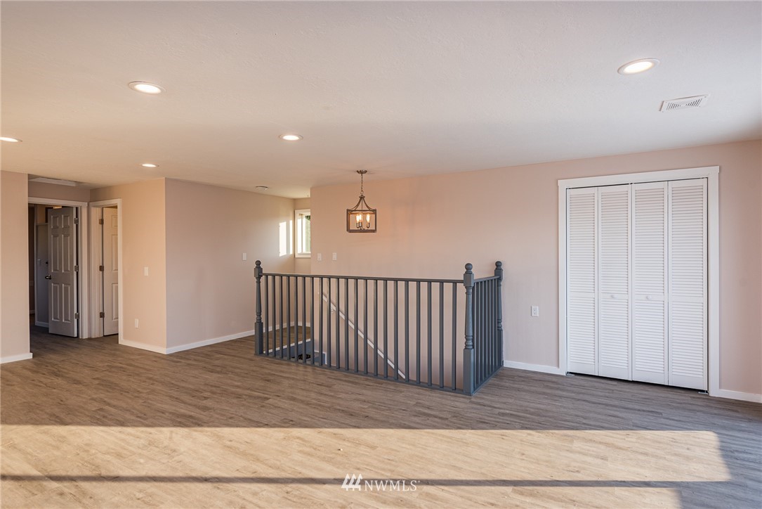 134 Spring Road Port Angeles, WA 98362 - Photo 13 of 20 Gallery Image 13