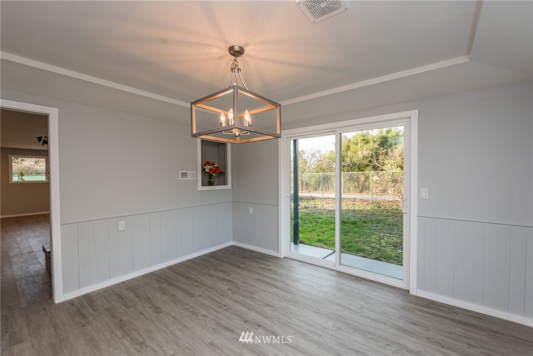 134 Spring Road Port Angeles, WA 98362 - Photo 5 of 20 Gallery Image 5