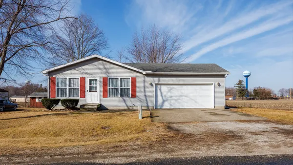 $164,900 | 113 2nd Street, McLean, IL 61754