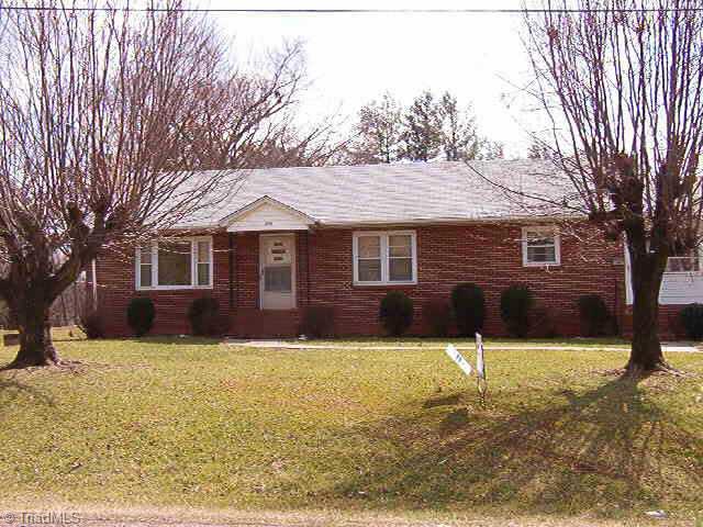 806 Motor Road Winston-Salem, NC 27105 - Photo 1 of 1 Exterior Front.