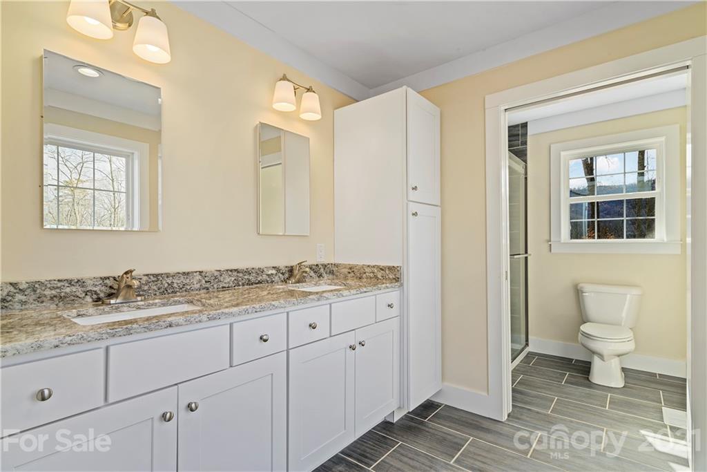 335 Ridge View Drive Clyde, NC 28721 - Photo 16 of 24