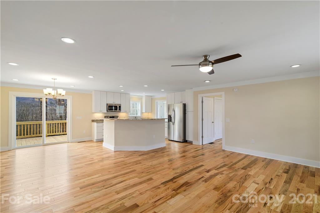 335 Ridge View Drive Clyde, NC 28721 - Photo 4 of 24
