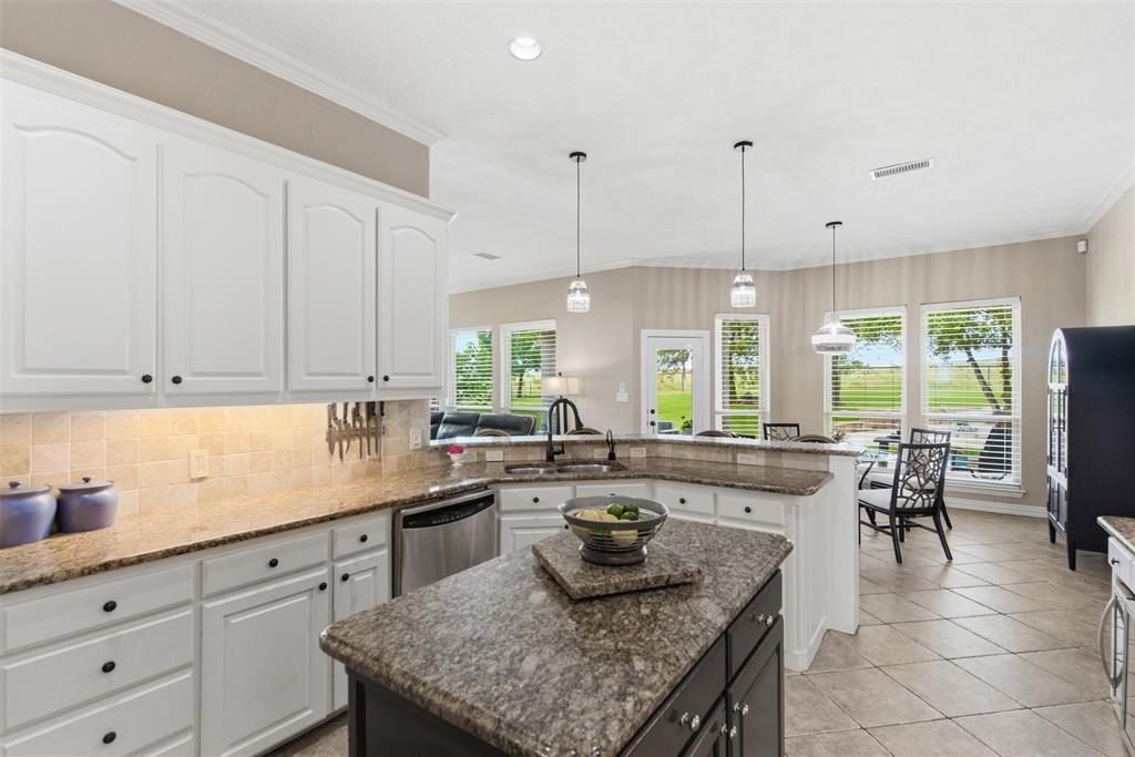 160 Aledo Ridge Road Fort Worth, TX 76126 - Photo 6 of 40
