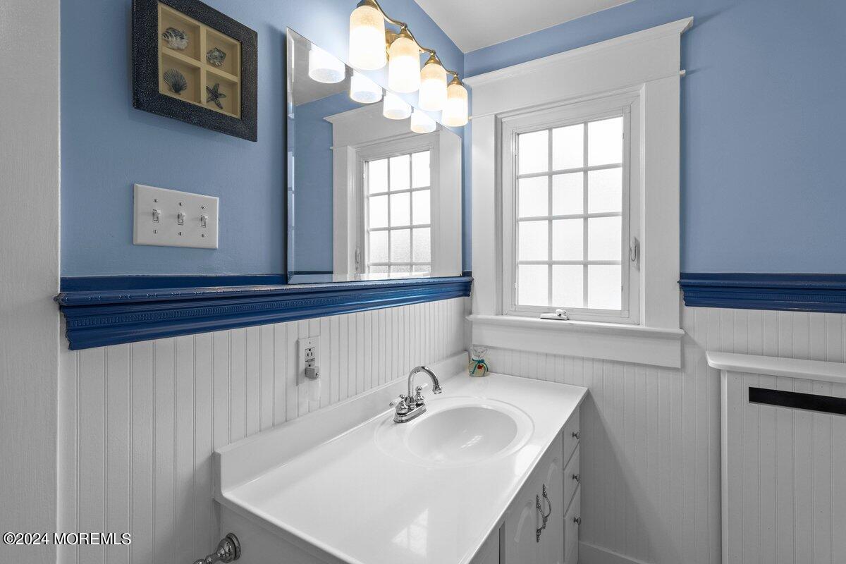 123 Maple Place Keyport, NJ 07735 - Photo 16 of 29 IMG_1879