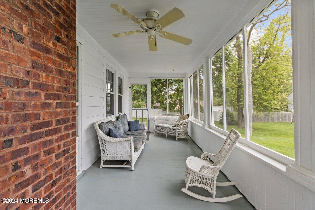 123 Maple Place Keyport, NJ 07735 - Photo 9 of 29 IMG_1816