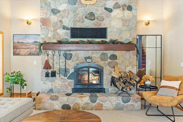 $869,900 | 10047 Cove Pointe Road, Brainerd, MN 56401