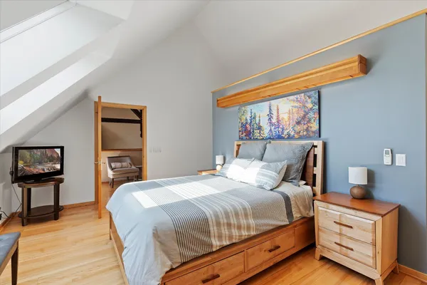 $869,900 | 10047 Cove Pointe Road, Brainerd, MN 56401