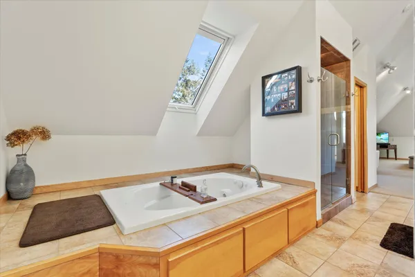 $869,900 | 10047 Cove Pointe Road, Brainerd, MN 56401