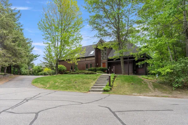$869,900 | 10047 Cove Pointe Road, Brainerd, MN 56401