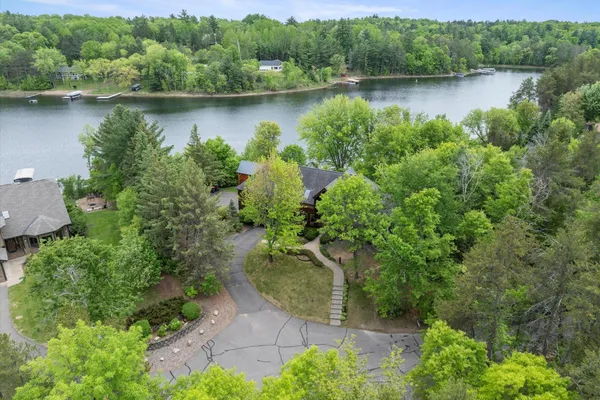 $869,900 | 10047 Cove Pointe Road, Brainerd, MN 56401