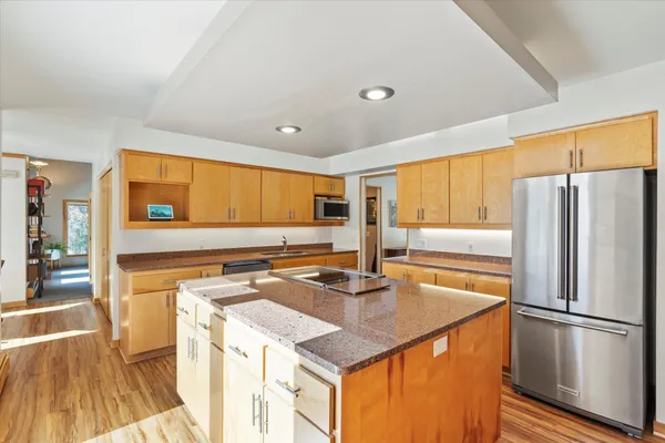 $869,900 | 10047 Cove Pointe Road, Brainerd, MN 56401