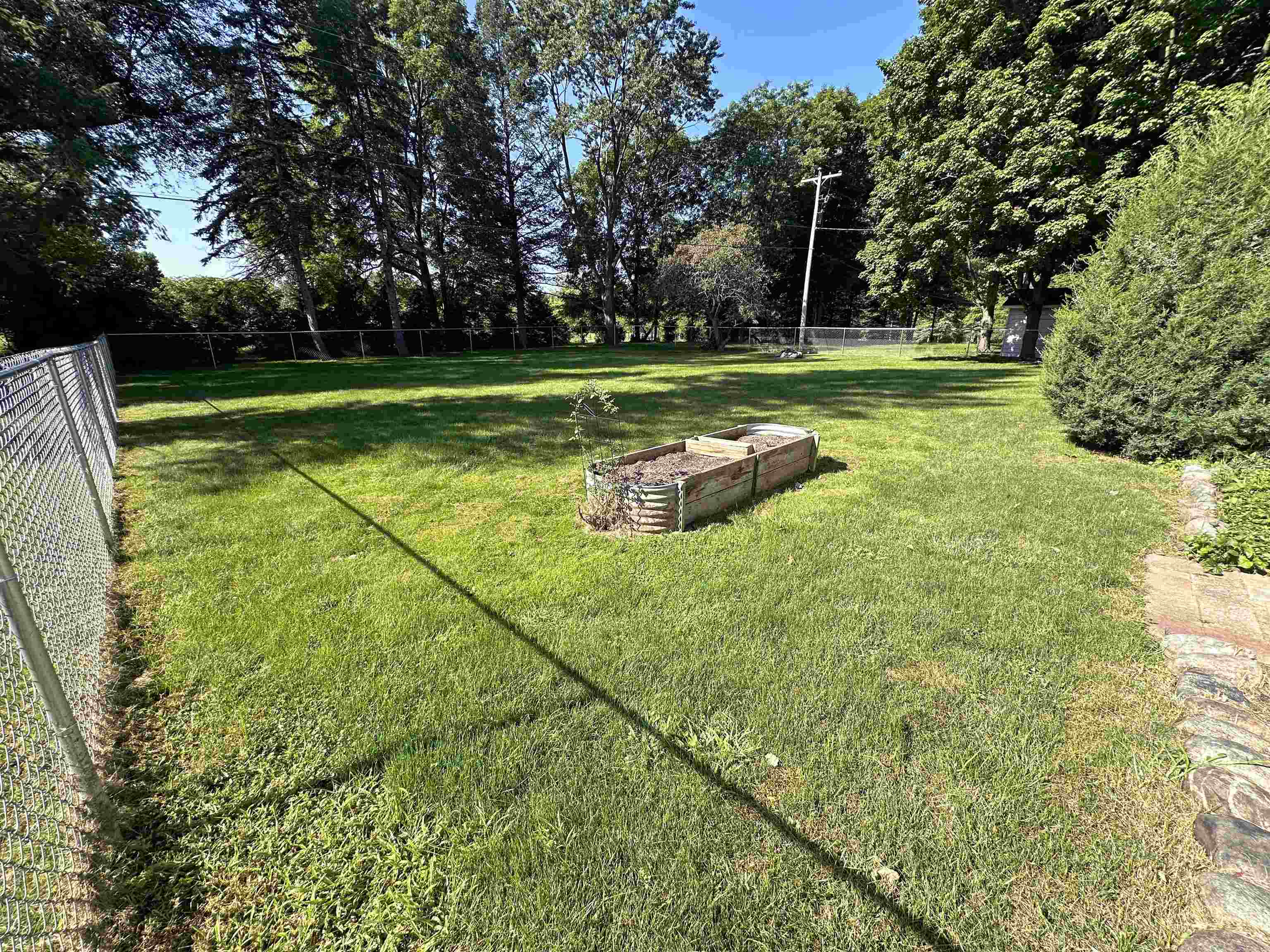 7335 Potter Road Flushing, MI 48433 - Photo 8 of 43 50151866-c0eca5da-bf48-4cb0-9cf8-373167ac724f.JPG