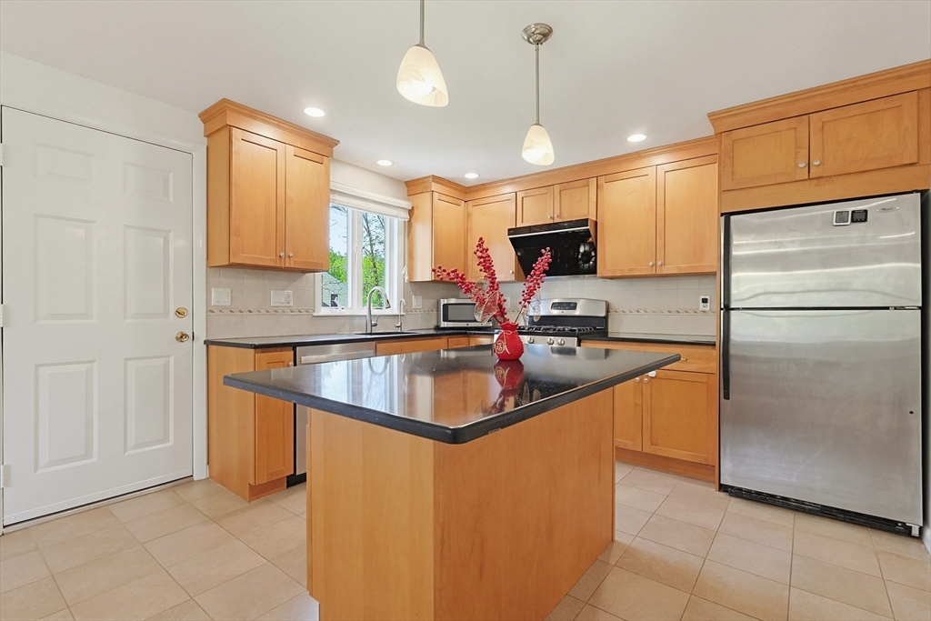 1 Tamworth Road Sharon, MA 02067 - Photo 16 of 31