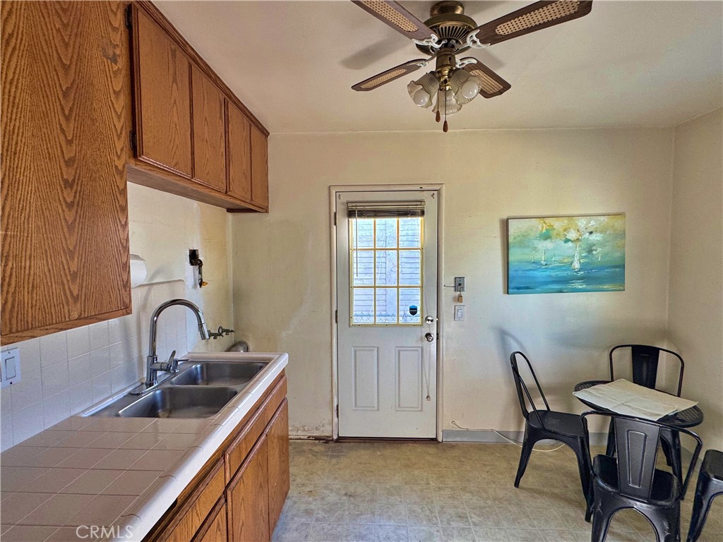 1852 260th Street Lomita, CA 90717 - Photo 18 of 63