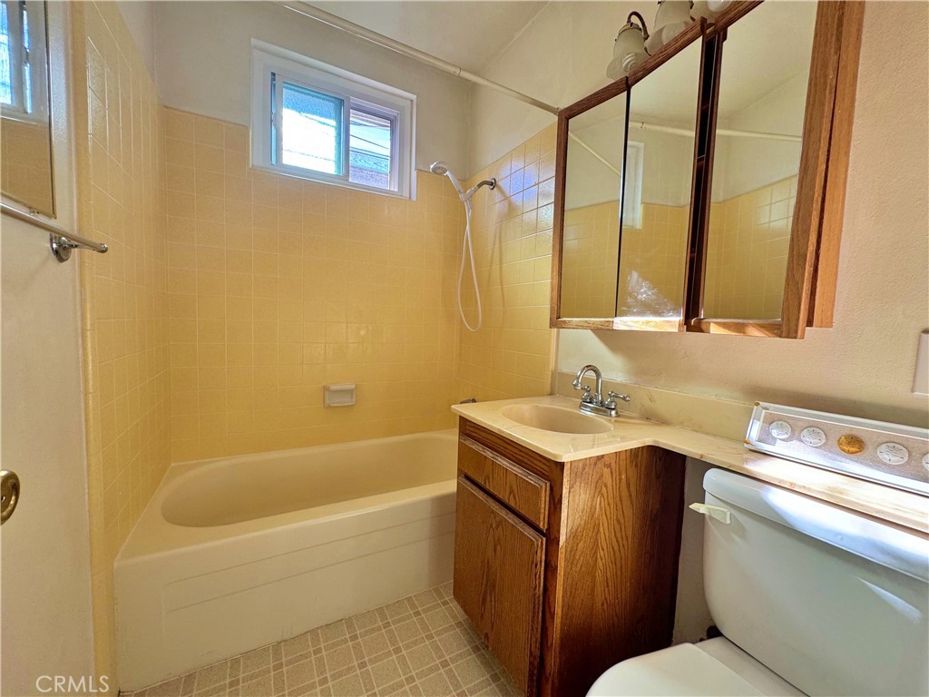 1852 260th Street Lomita, CA 90717 - Photo 29 of 63