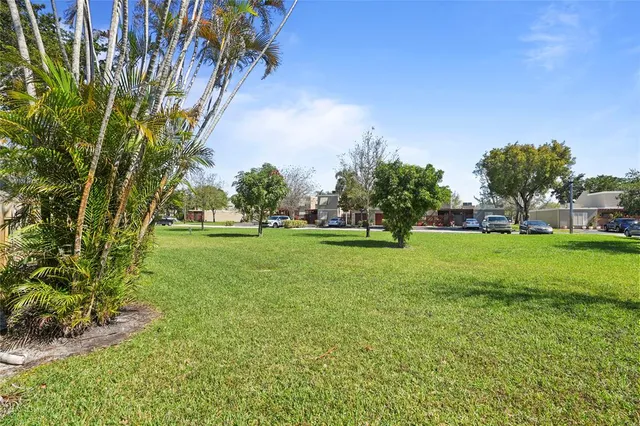 $449,750 | 1111 Windward Drive, Pembroke Pines, FL 33026