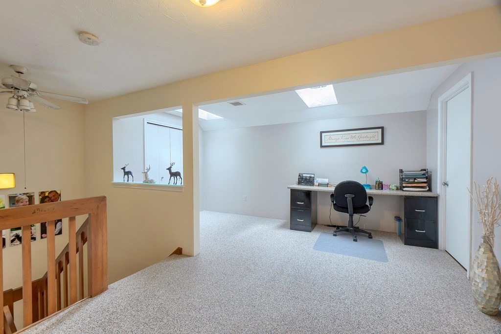 102 Ridgefield Circle, Unit B Clinton, MA 01510 - Photo 7 of 17 Gallery Image 7
