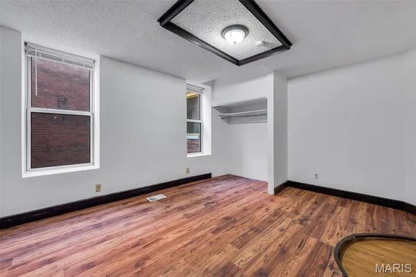 $100,000 | 1408 Linton Avenue, St. Louis, MO 63107