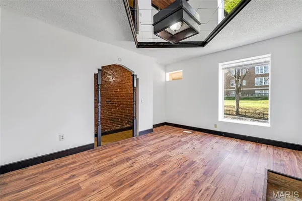 $100,000 | 1408 Linton Avenue, St. Louis, MO 63107