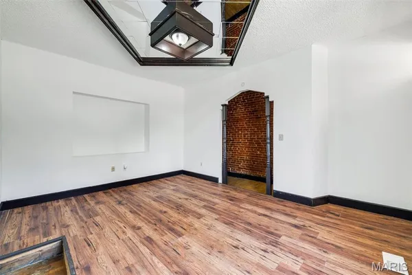 $100,000 | 1408 Linton Avenue, St. Louis, MO 63107