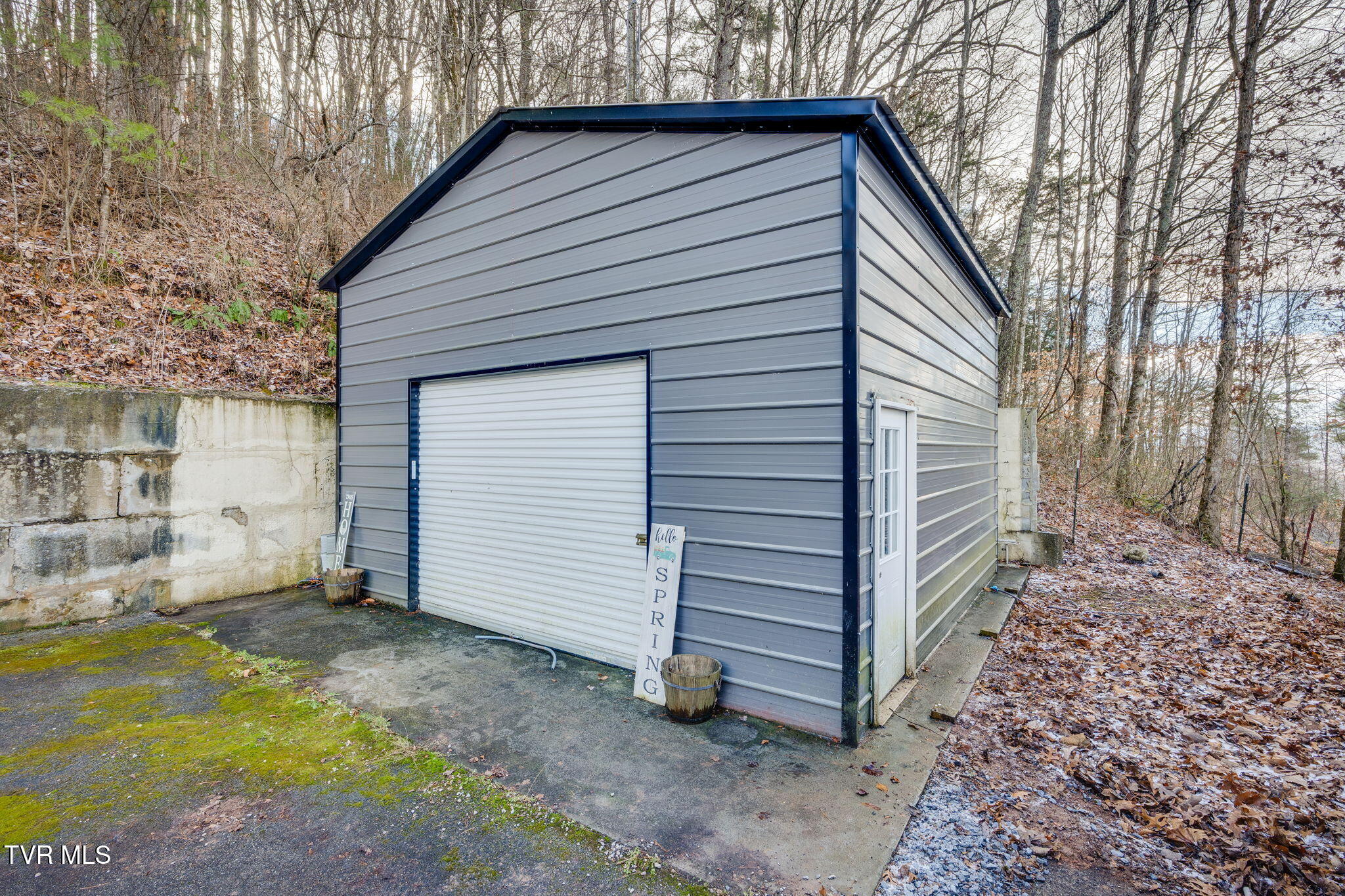 102 Brummett Road Unicoi, TN 37692 - Photo 34 of 40 033