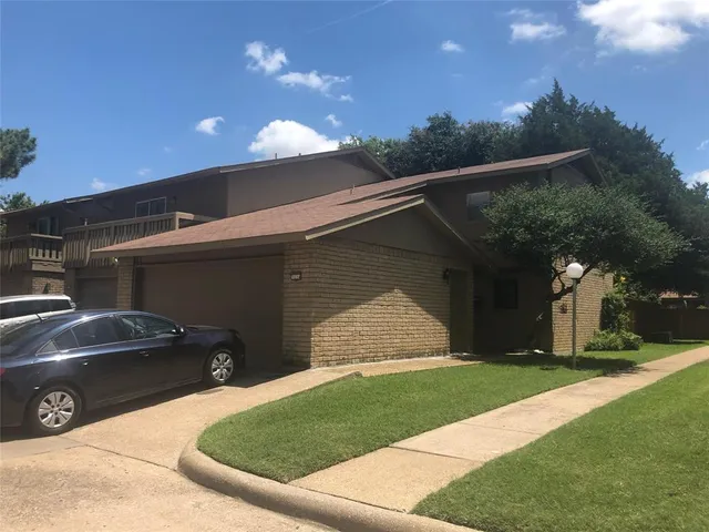 $259,900 | 3114 Eastpark Drive, Garland, TX 75044