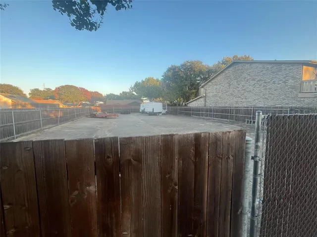 $259,900 | 3114 Eastpark Drive, Garland, TX 75044