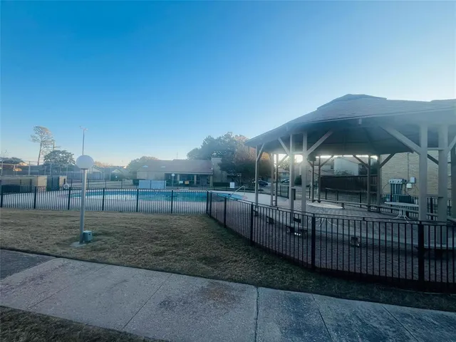 $259,900 | 3114 Eastpark Drive, Garland, TX 75044