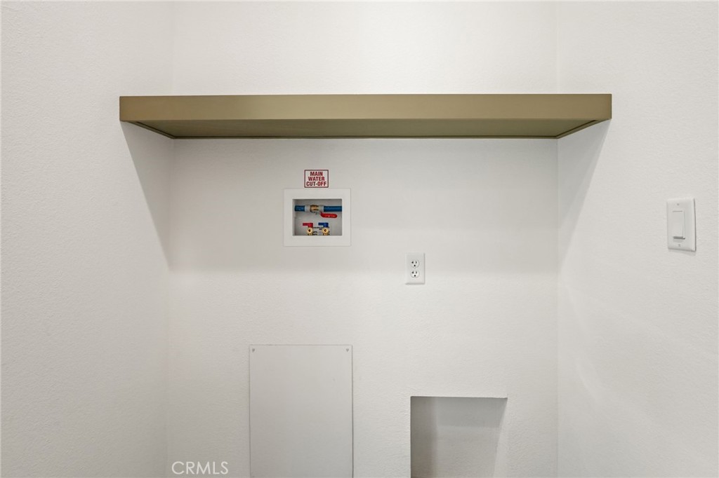 732 East Rte 66, Unit 7 Glendora, CA 91740 - Photo 11 of 15 a close up of a wall