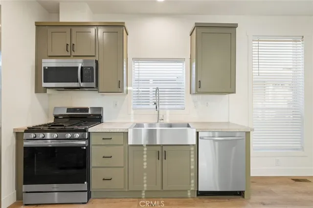 $144,950 | 732 East Rte 66, Unit 7, Glendora, CA 91740