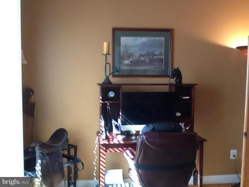 37236 Jeb Stuart Road Purcellville, VA 20132 - Photo 14 of 30 Interior (General)