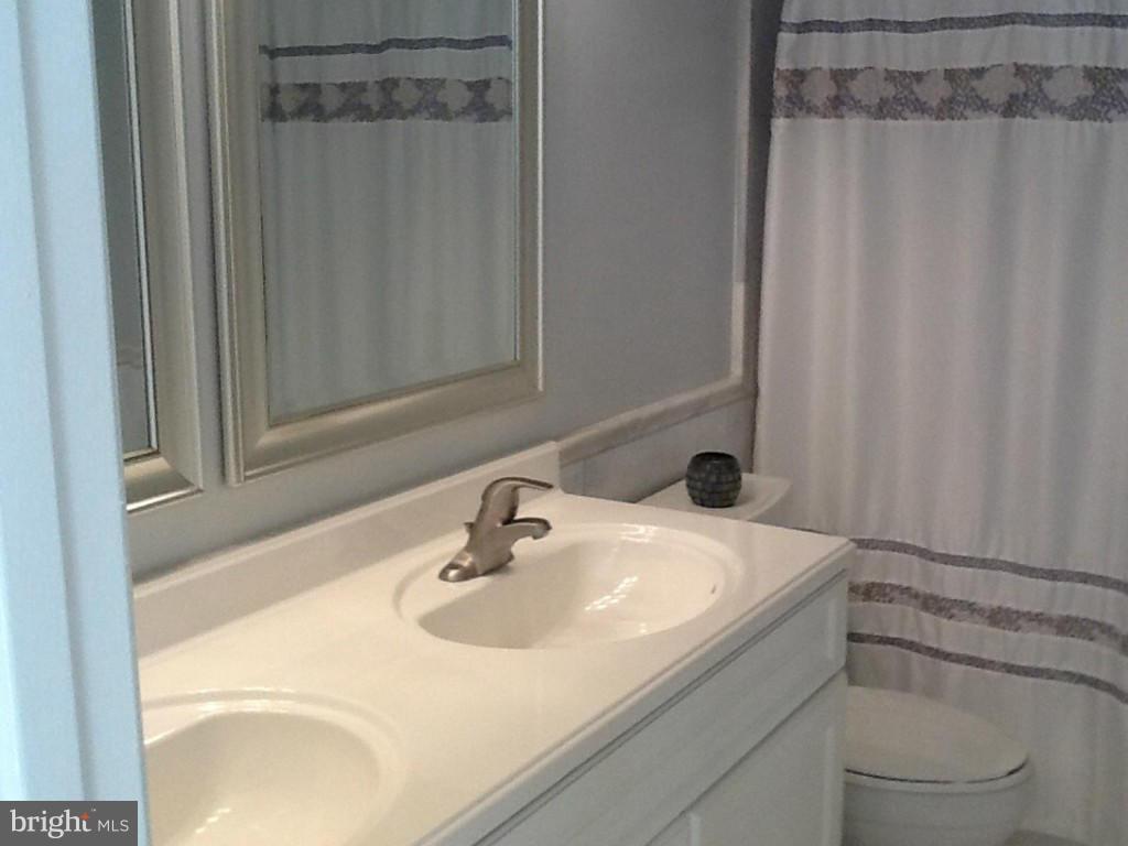 37236 Jeb Stuart Road Purcellville, VA 20132 - Photo 15 of 30 Bath