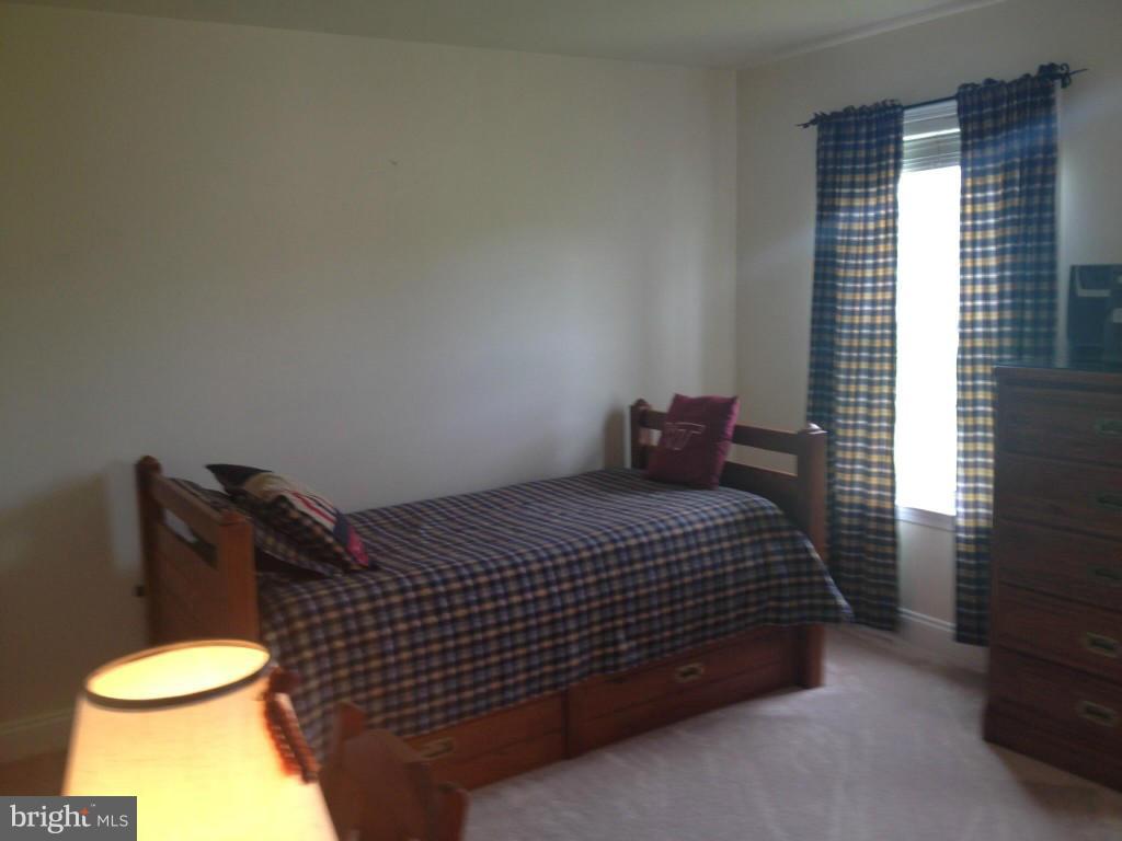37236 Jeb Stuart Road Purcellville, VA 20132 - Photo 27 of 30 Bedroom