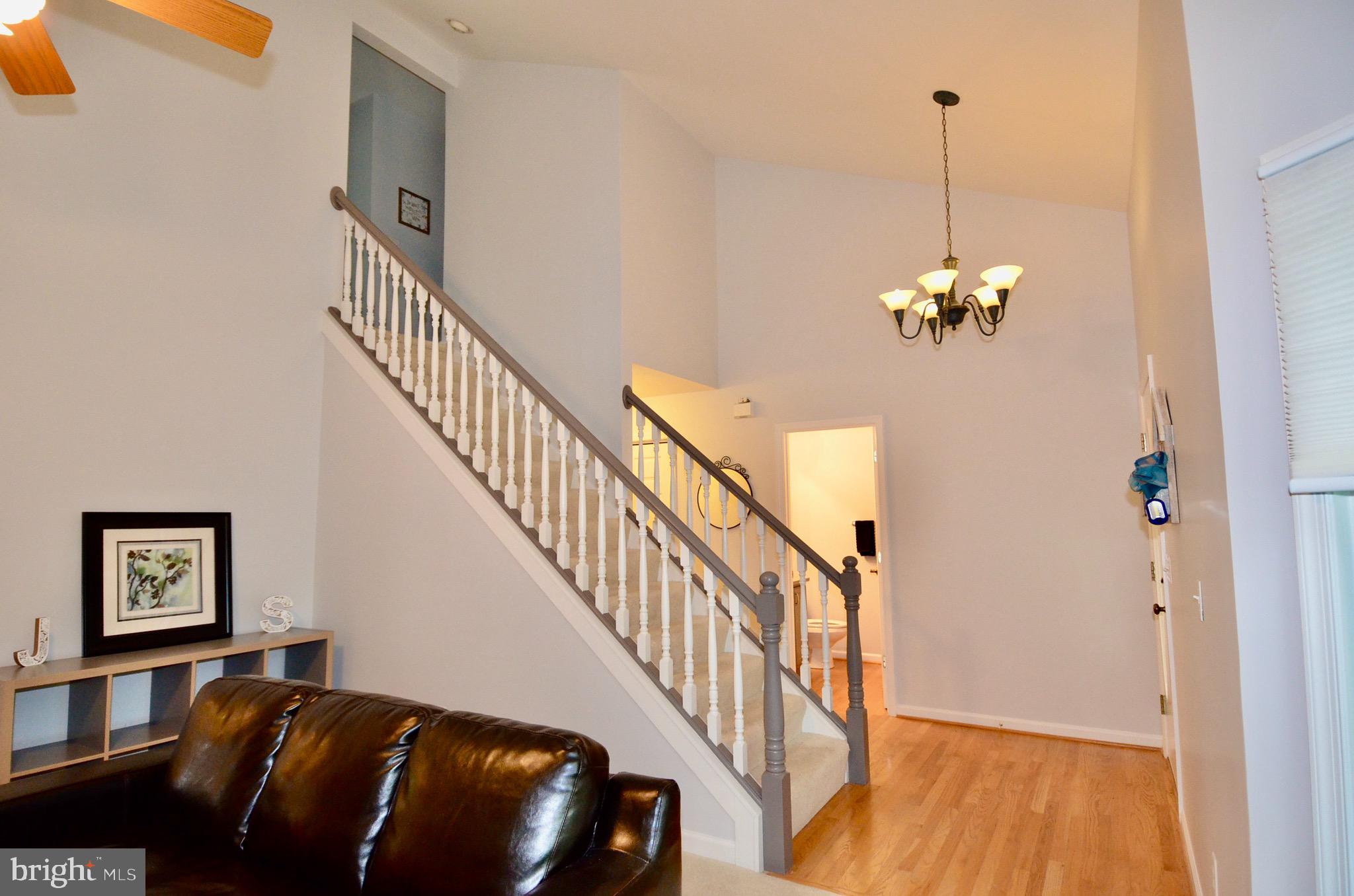 214 Birdie Road Locust Grove, VA 22508 - Photo 7 of 44 Hardwood entry