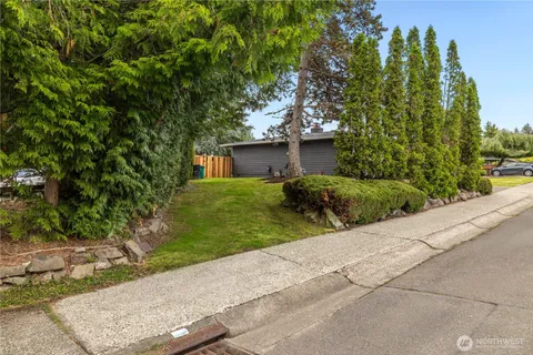 $1,349,950 | 7608 140th Place Northeast, Redmond, WA 98052