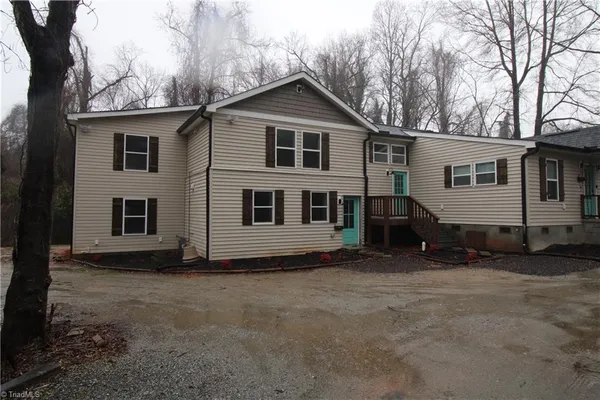 $2,000 | 840 Magnolia Street, Winston-Salem, NC 27103