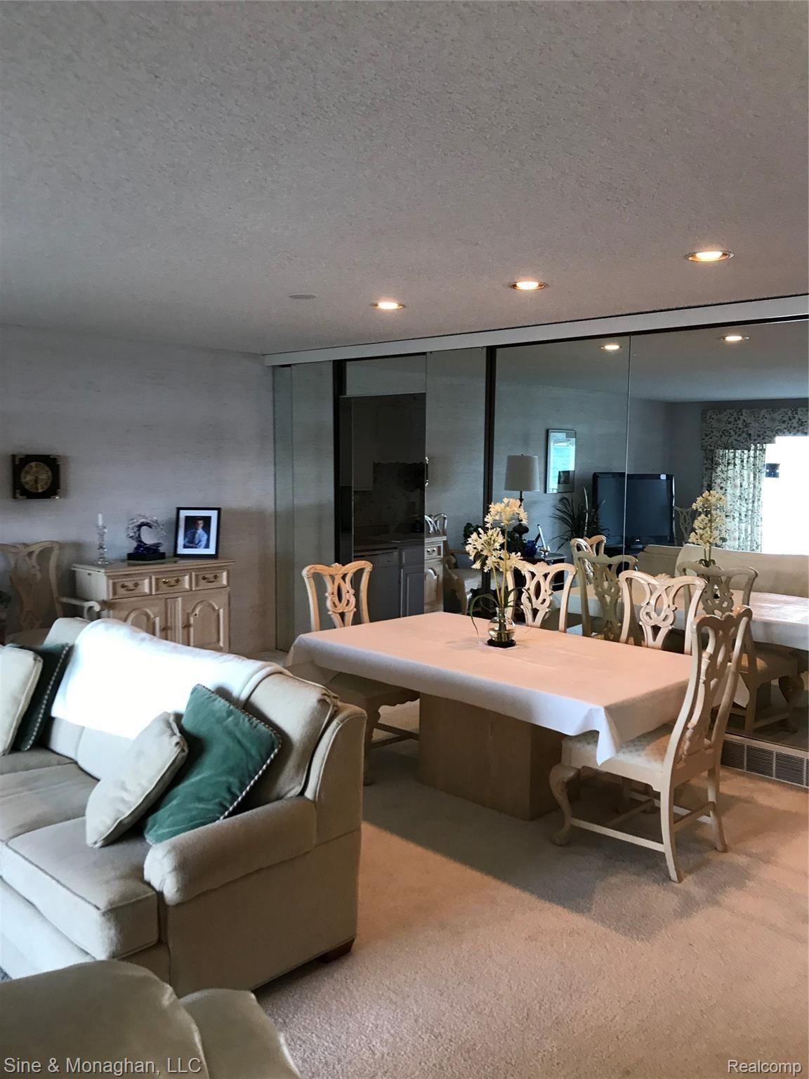 1715 River Road, Unit 31 St. Clair, MI 48079 - Photo 41 of 69 37 DINING ROOM AREA 1715 RIVER #31.JPG