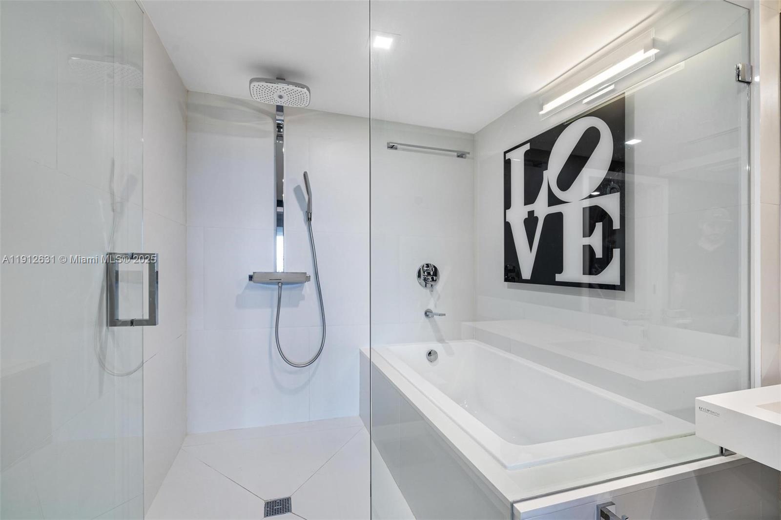 155 Ocean Ln Drive, Unit 1002 Key Biscayne, FL 33149 - Photo 15 of 35